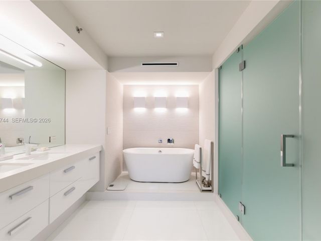 Apartment for rent  Unit #2903 - photo 7499398