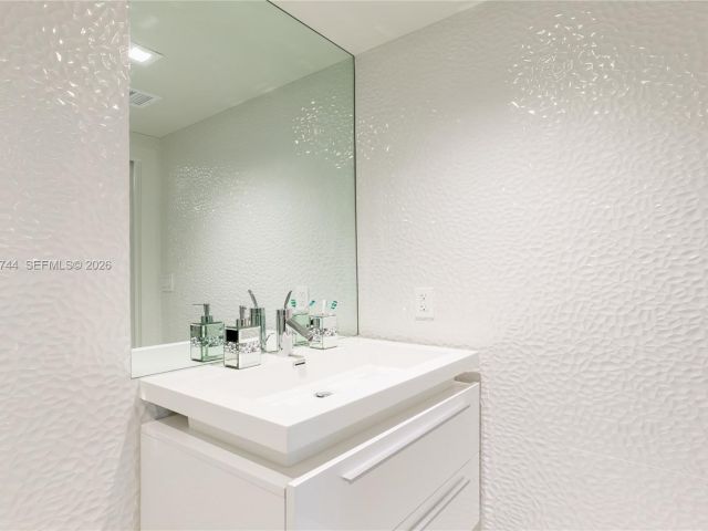 Apartment for rent  Unit #2903 - photo 7499403