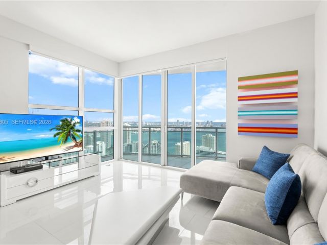 Apartment for sale  Unit #4710 - photo 7517864