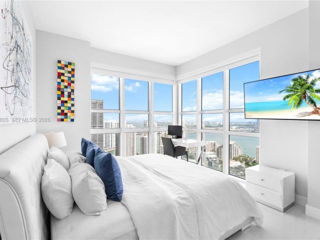 Apartment for sale  Unit #4710 - photo 7517870