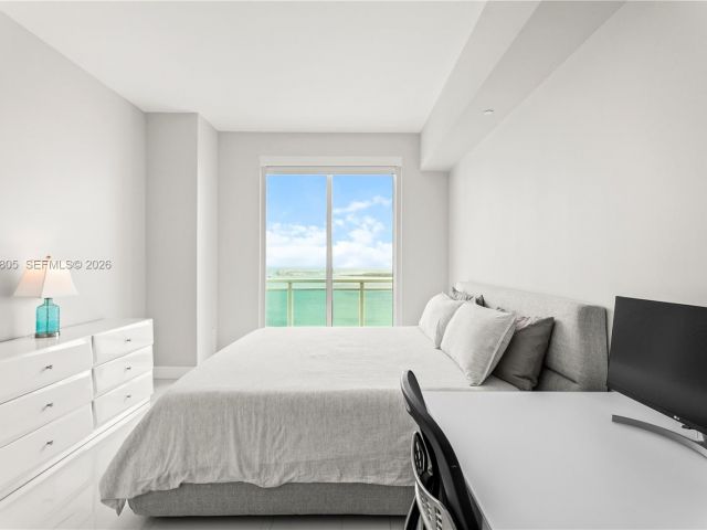 Apartment for sale  Unit #4710 - photo 7517872