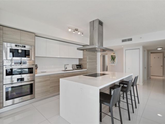 Apartment for rent  Unit #4-1501 - photo 7489984