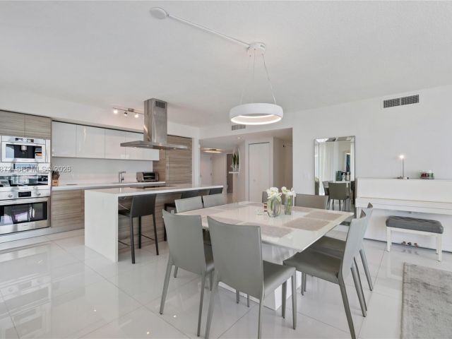 Apartment for rent  Unit #4-1501 - photo 7489988