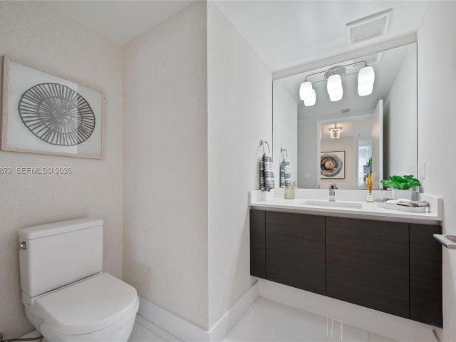 Apartment for rent  Unit #4-1501 - photo 7489989