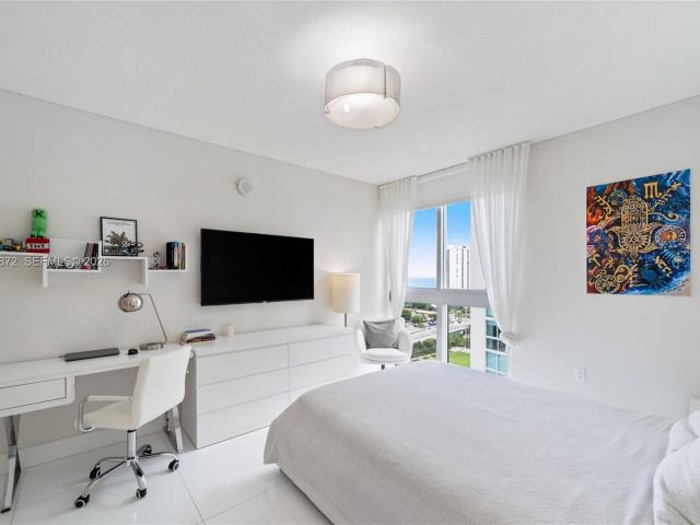 Apartment for rent  Unit #4-1501 - photo 7489997