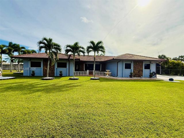 Home for sale at 17100 SW 274th St - photo 7459406