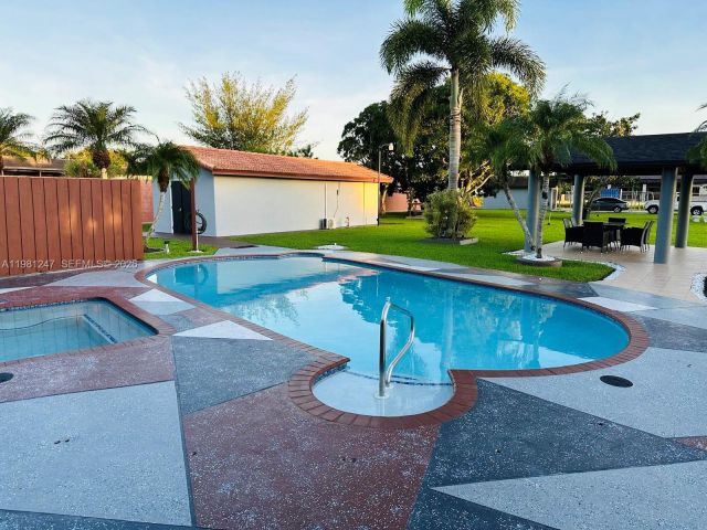 Home for sale at 17100 SW 274th St - photo 7459409