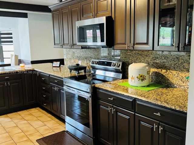 Home for sale at 17100 SW 274th St - photo 7459413