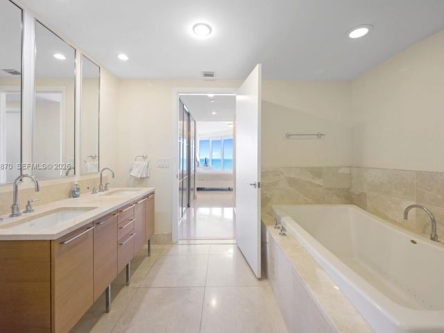 Apartment for sale  Unit #1204 - photo 7498421