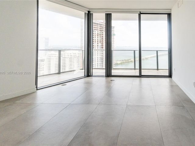 Apartment for rent  Unit #3101 - photo 7523573