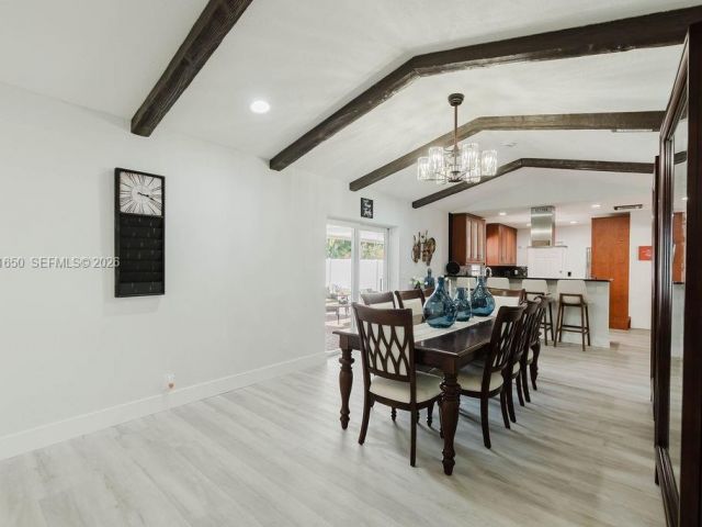 4-bedroom home for sale in Pembroke Pines - 1710 NW 106th Ter - MondialRealty