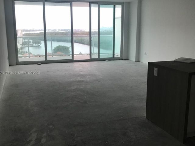 Apartment for sale  Unit #1701 - photo 7497070