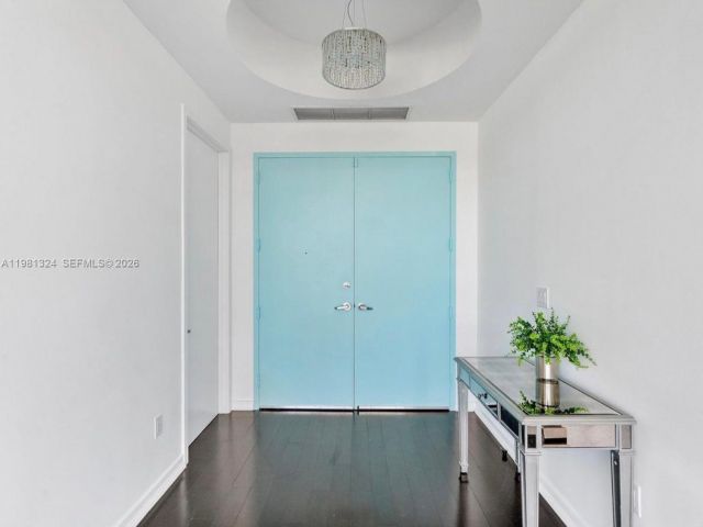 Apartment for rent  Unit #401 - photo 7496012