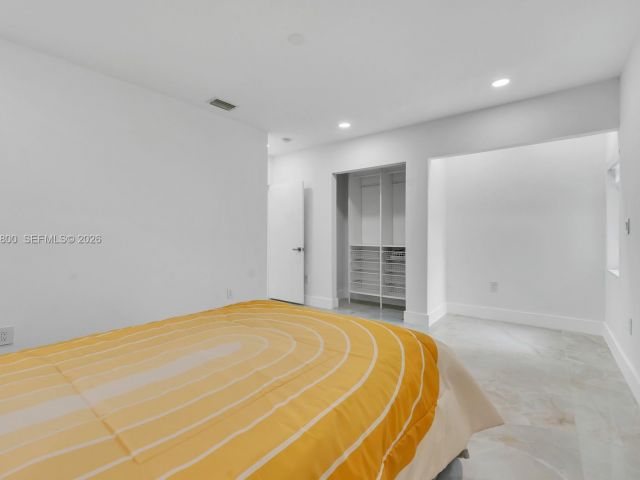 Home for sale at 200 N Hibiscus Dr - photo 7468213