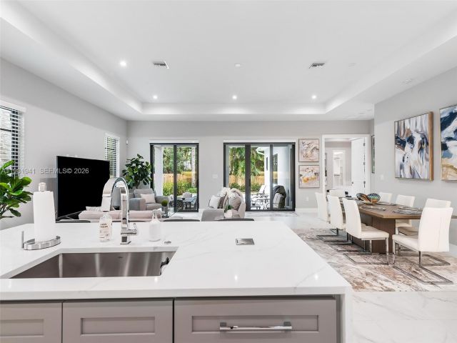 Home for rent at 1484 SW 32nd St 0 - photo 7482672