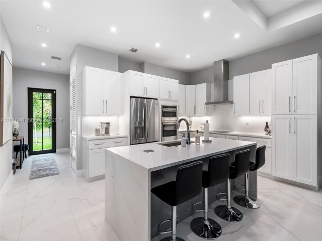 Home for rent at 1484 SW 32nd St 0 - photo 7482676