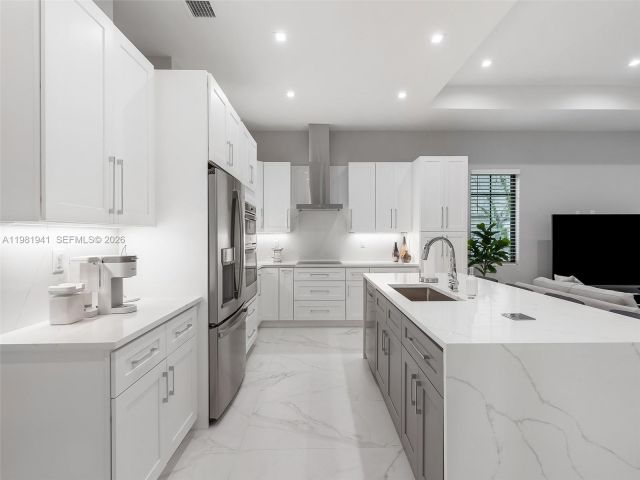 Home for rent at 1484 SW 32nd St 0 - photo 7482678