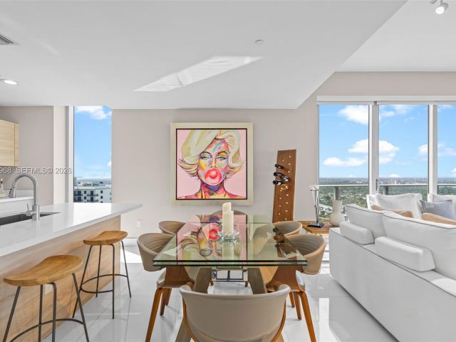 Apartment for sale  Unit #3201 - photo 7505171