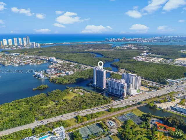 3-bedroom condo for sale in North Miami Beach - 16385 Biscayne Blvd 3201 - MondialRealty