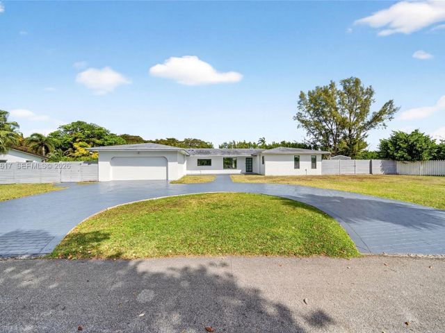 Home for sale at 11951 SW 120th Ter - photo 7466374