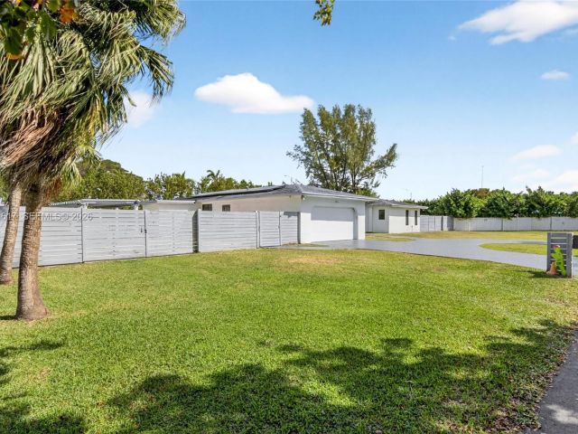 Home for sale at 11951 SW 120th Ter - photo 7466376