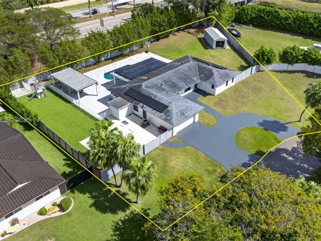 Home for sale at 11951 SW 120th Ter - photo 7466378