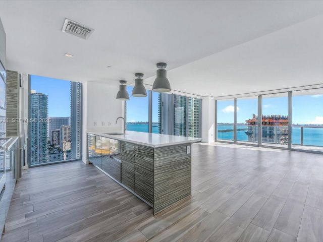 Apartment for sale  Unit #3301 - photo 7493295