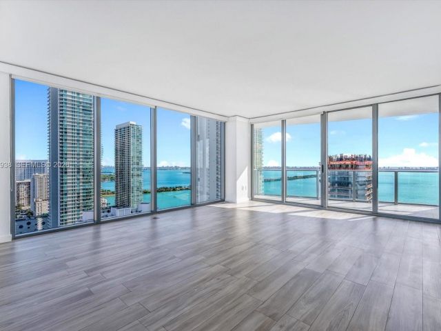 Apartment for sale  Unit #3301 - photo 7493297