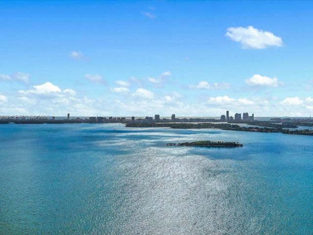 Apartment for sale  Unit #3301 - photo 7493300