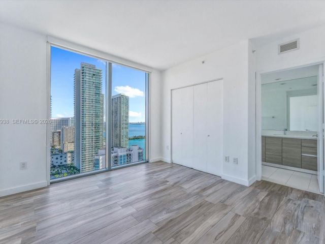 Apartment for sale  Unit #3301 - photo 7493306