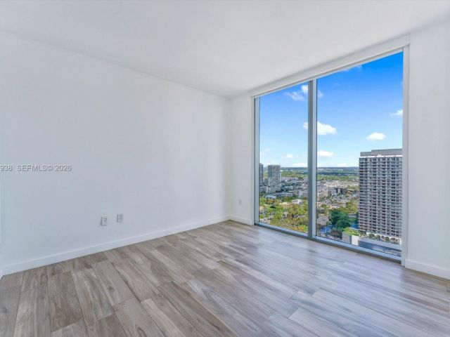 Apartment for sale  Unit #3301 - photo 7493307