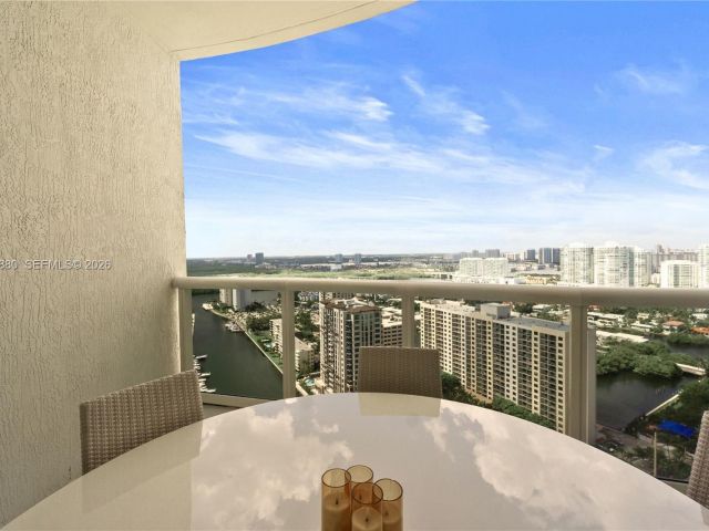 Apartment for sale  Unit #2606 - photo 7497535