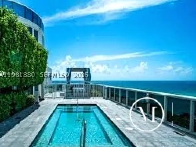 3-bedroom condo for sale in Sunny Isles Beach - 15811 Collins Ave 2606 - MondialRealty