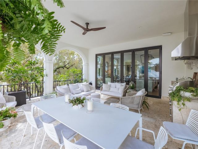 Home for sale at 743 Almeria Ave - photo 7470936