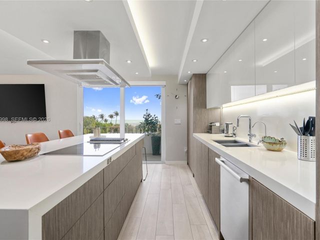 Apartment for rent  Unit #308 - photo 7491054