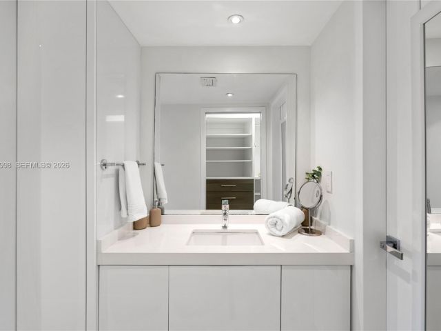 Apartment for rent  Unit #308 - photo 7491062