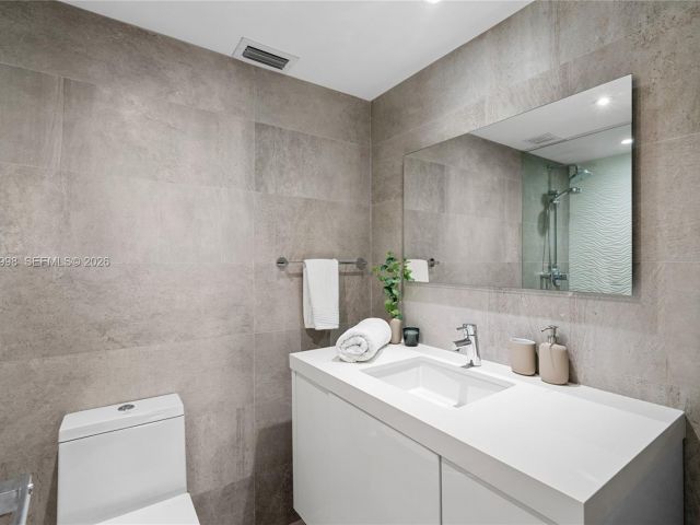 Apartment for rent  Unit #308 - photo 7491068