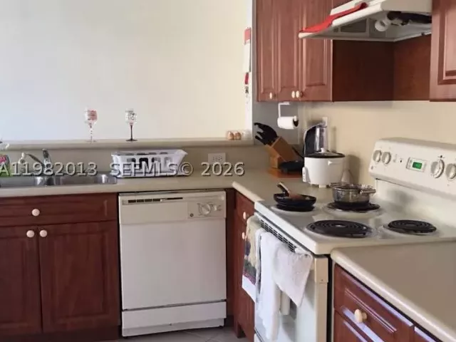 4-bedroom home for sale in Homestead - 11047 SW 243rd Ln - MondialRealty
