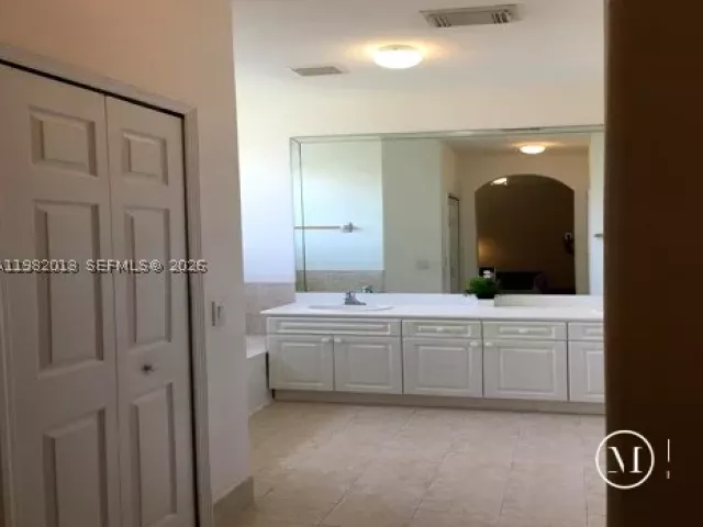 4-bedroom home for sale in Homestead - 11047 SW 243rd Ln - MondialRealty