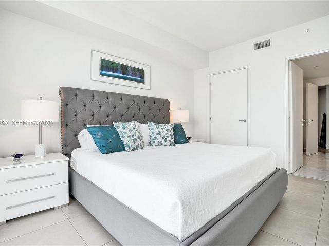 Apartment for rent  Unit #813 - photo 7497282