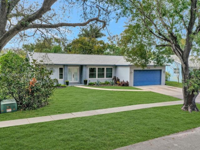 Home for sale at 5137 SW 87th Ter - photo 7505102