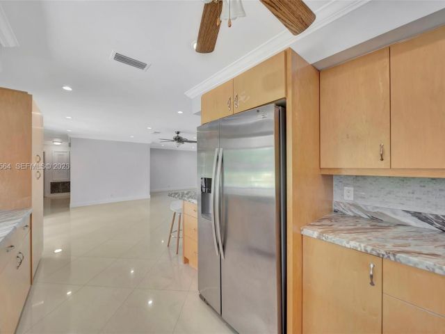 Home for sale at 5137 SW 87th Ter - photo 7505121