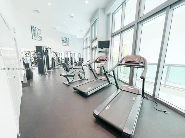 Apartment for rent  Unit # - photo 7505369