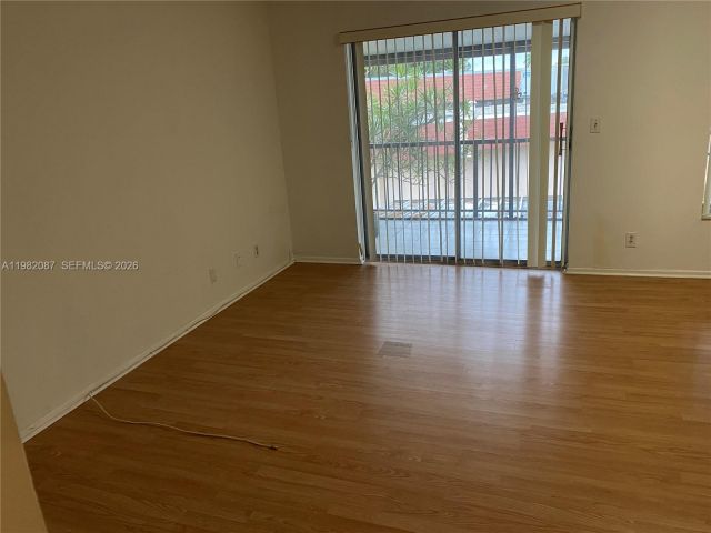 Home for rent at 1951 Atlantic Shores Blvd 20 - photo 7462073