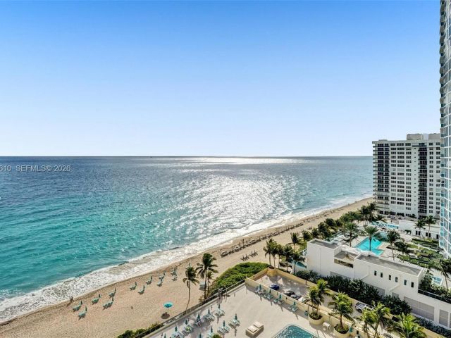 1-bedroom condo for rent in Hollywood - 2501 S Ocean Dr 1615 (Available Sep 3) - MondialRealty