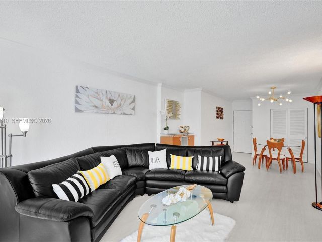 1-bedroom condo for rent in Hollywood - 2501 S Ocean Dr 1615 (Available Sep 3) - MondialRealty