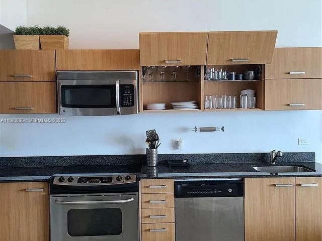 Apartment for rent  Unit #2109 - photo 7489489