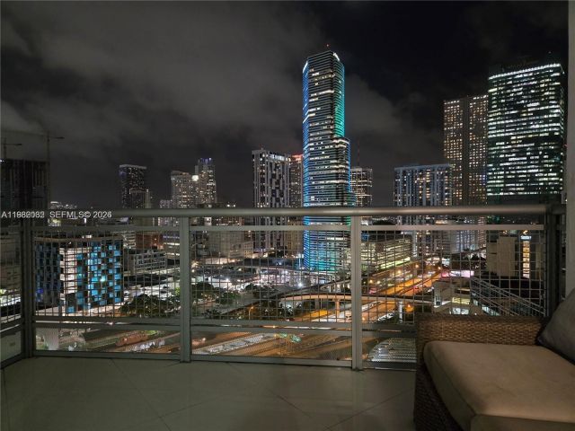 Apartment for rent  Unit #2109 - photo 7489494