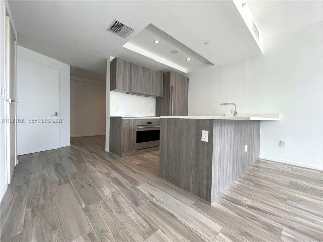 Apartment for sale  Unit #1203 - photo 7452556