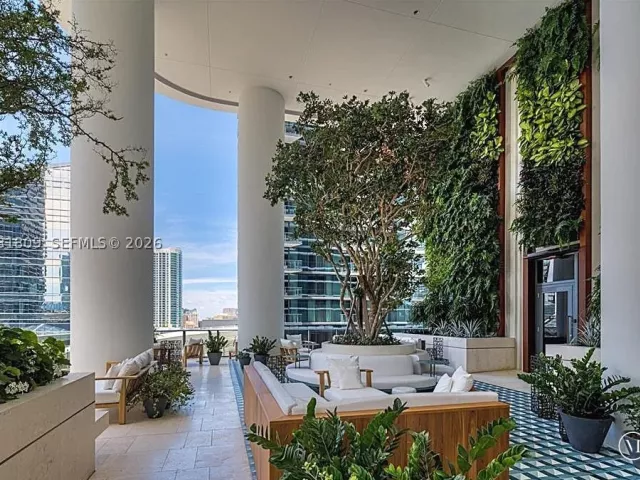 1-bedroom condo for sale in Miami - 801 S Miami Ave 1203 - MondialRealty